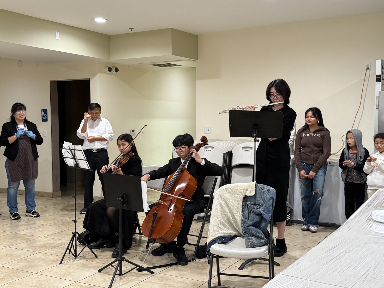 Students performing live music